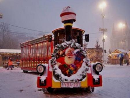 Érkezik a Mikulásvonat