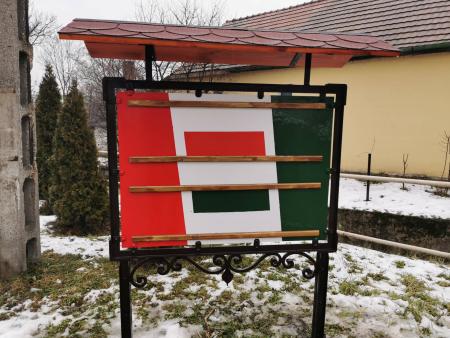 Megújulnak a hirdetőtáblák